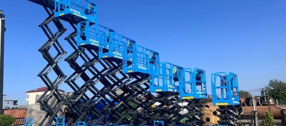 Ulukent Makaslı Eklemli Manlift, Makaslı Eklemli Manlift Ulukent, Ulukent Makaslı Eklemli Manlift Kiralama, Ulukent Makaslı Eklemli Manlift Kiralama Fiyatları